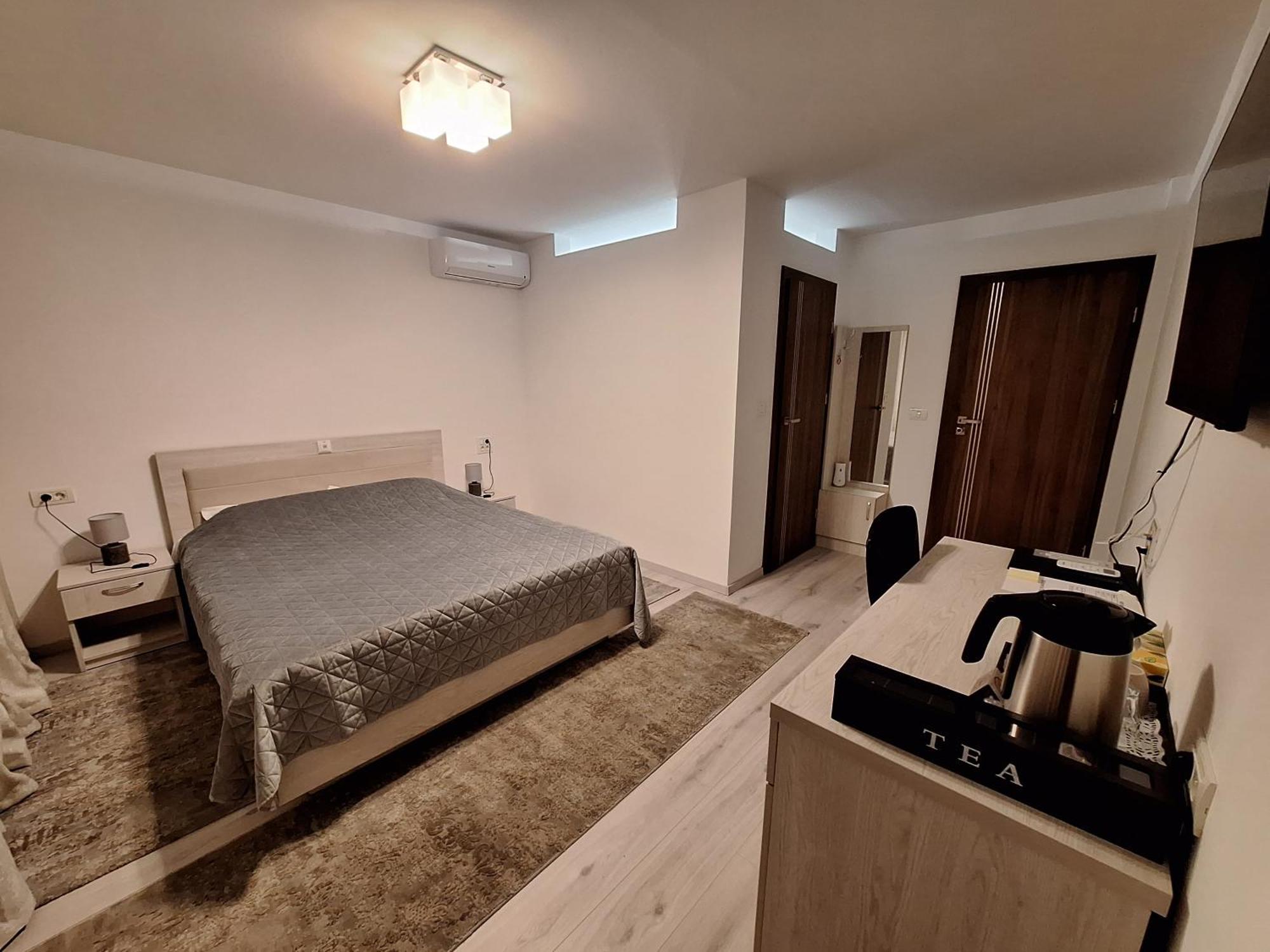 Trend Bed and Breakfast Arad Exteriör bild