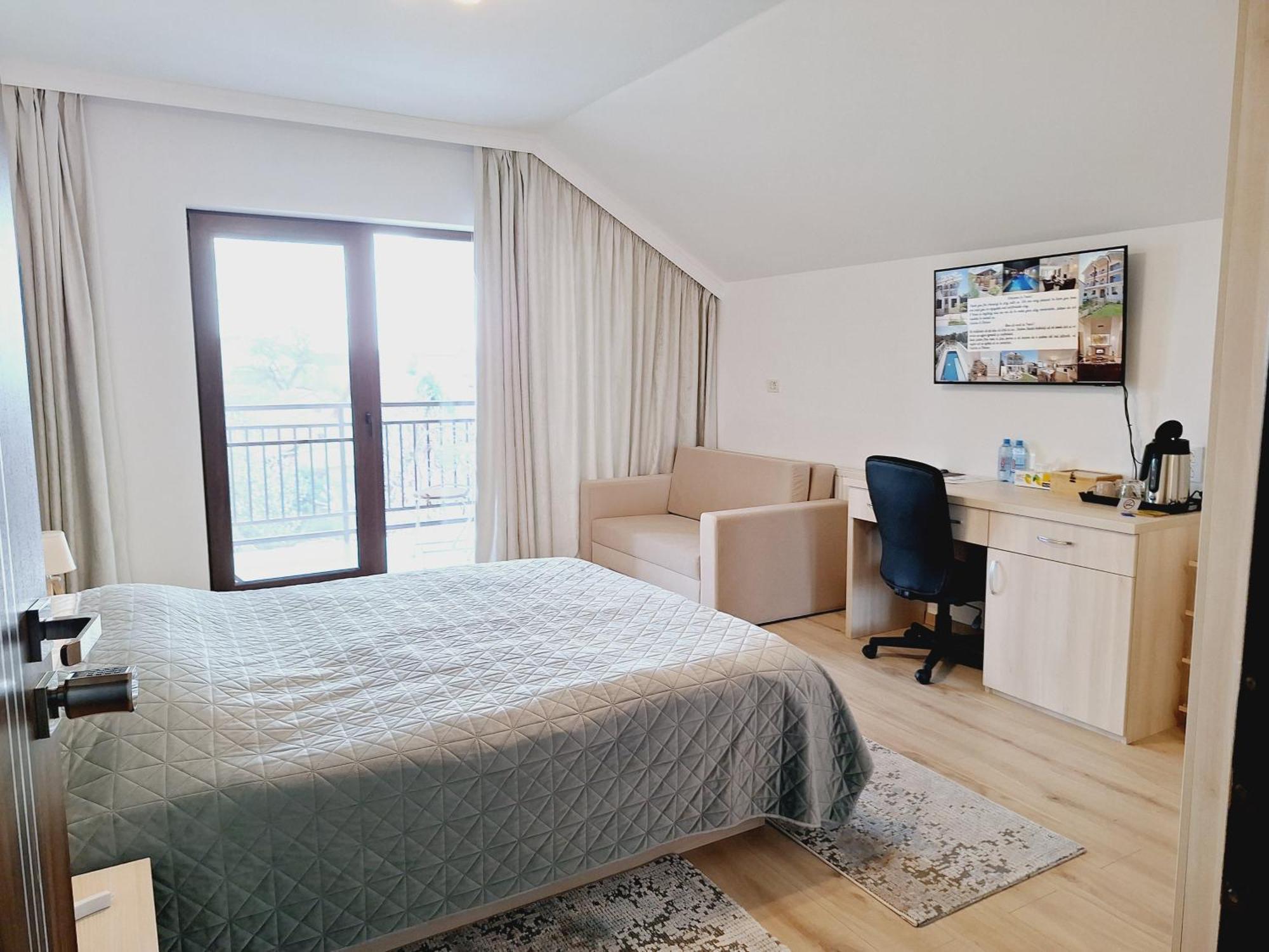 Trend Bed and Breakfast Arad Exteriör bild